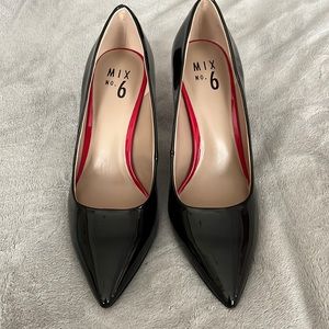 Women’s pumps